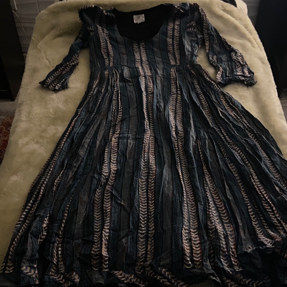 Elegant Striped Dress in Blue and Black